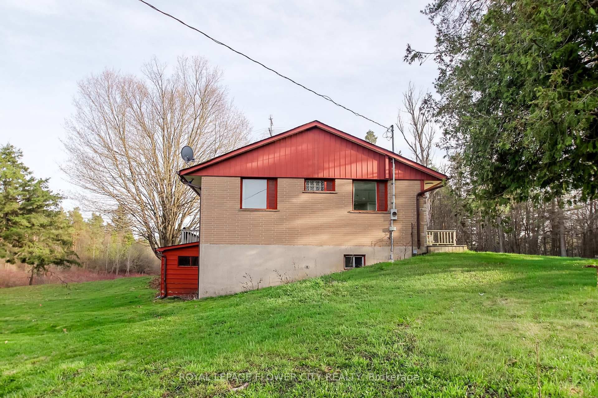 7555 Old Church Road photo 41