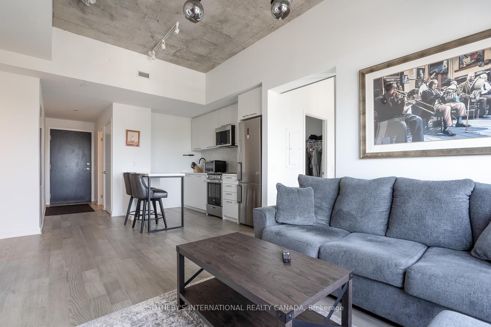 1808 St Clair Avenue Unit 1011 photo 13