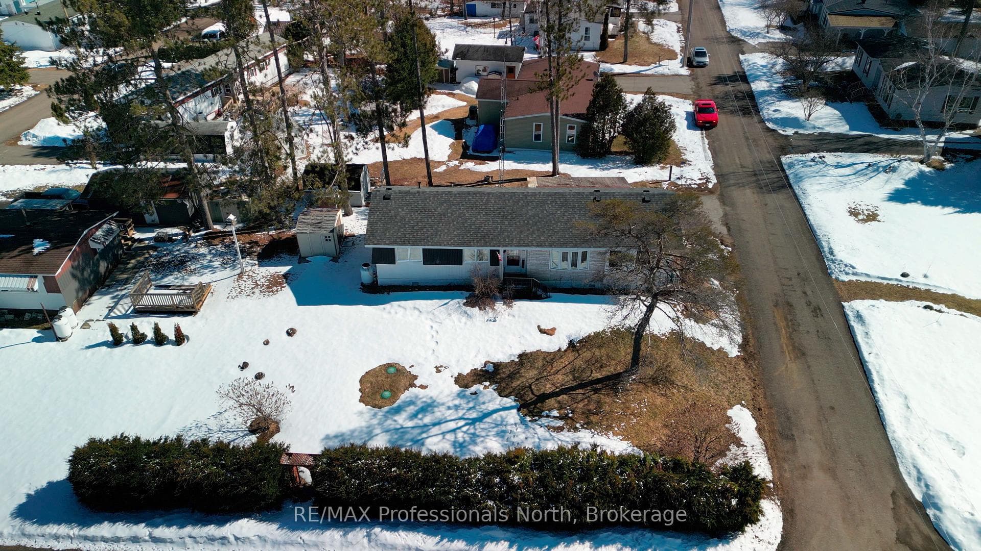 1024 Fifth Lane photo 28