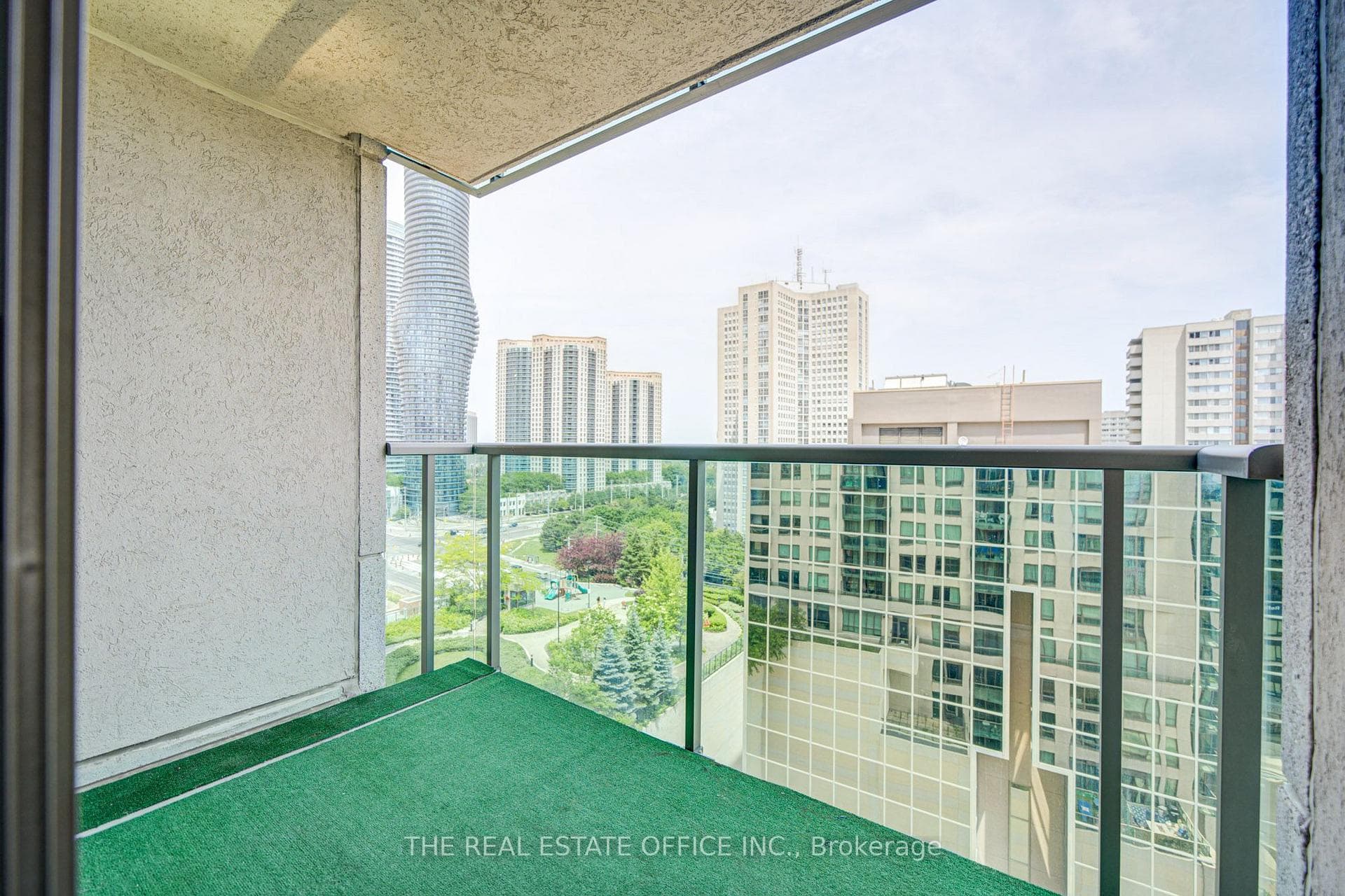208 Enfield Place Unit 1502 photo 20
