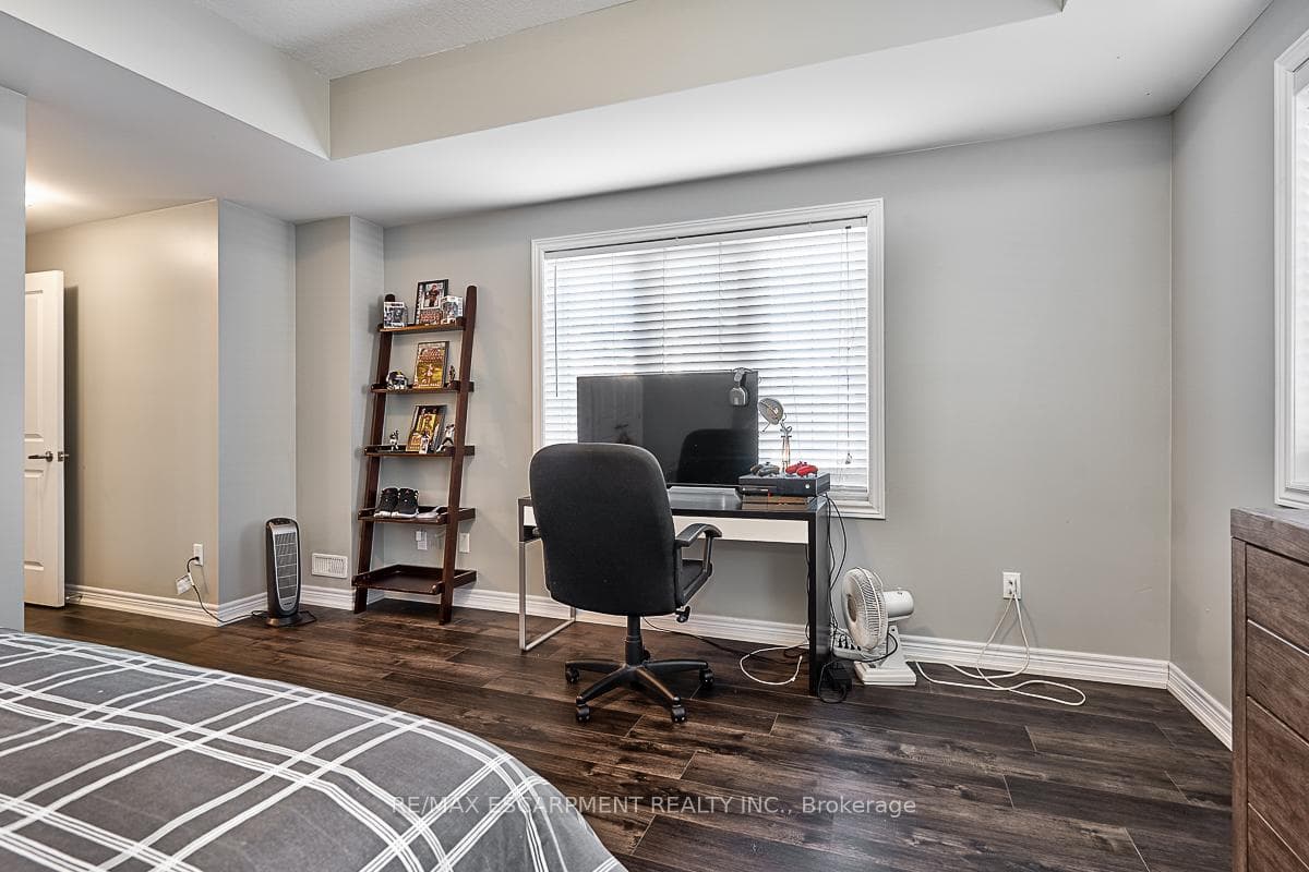318 Humphrey Street photo 12