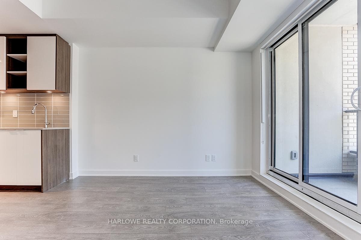 543 Richmond Street Unit 701 photo 12