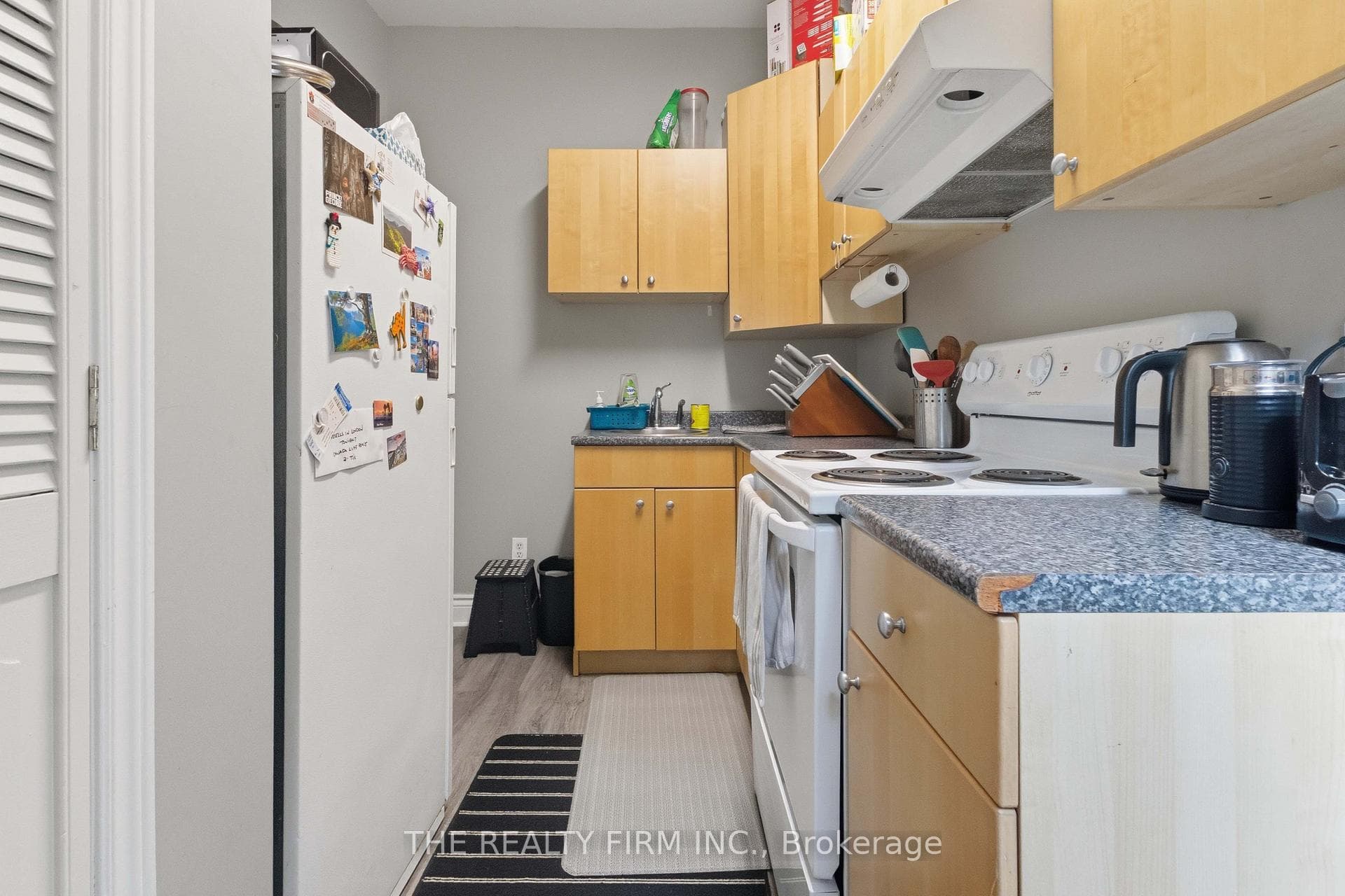 340 Riverside Drive photo 27