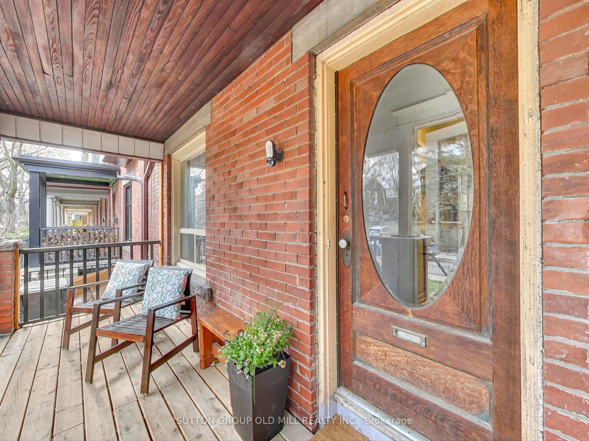 14 Pearson Avenue photo 4