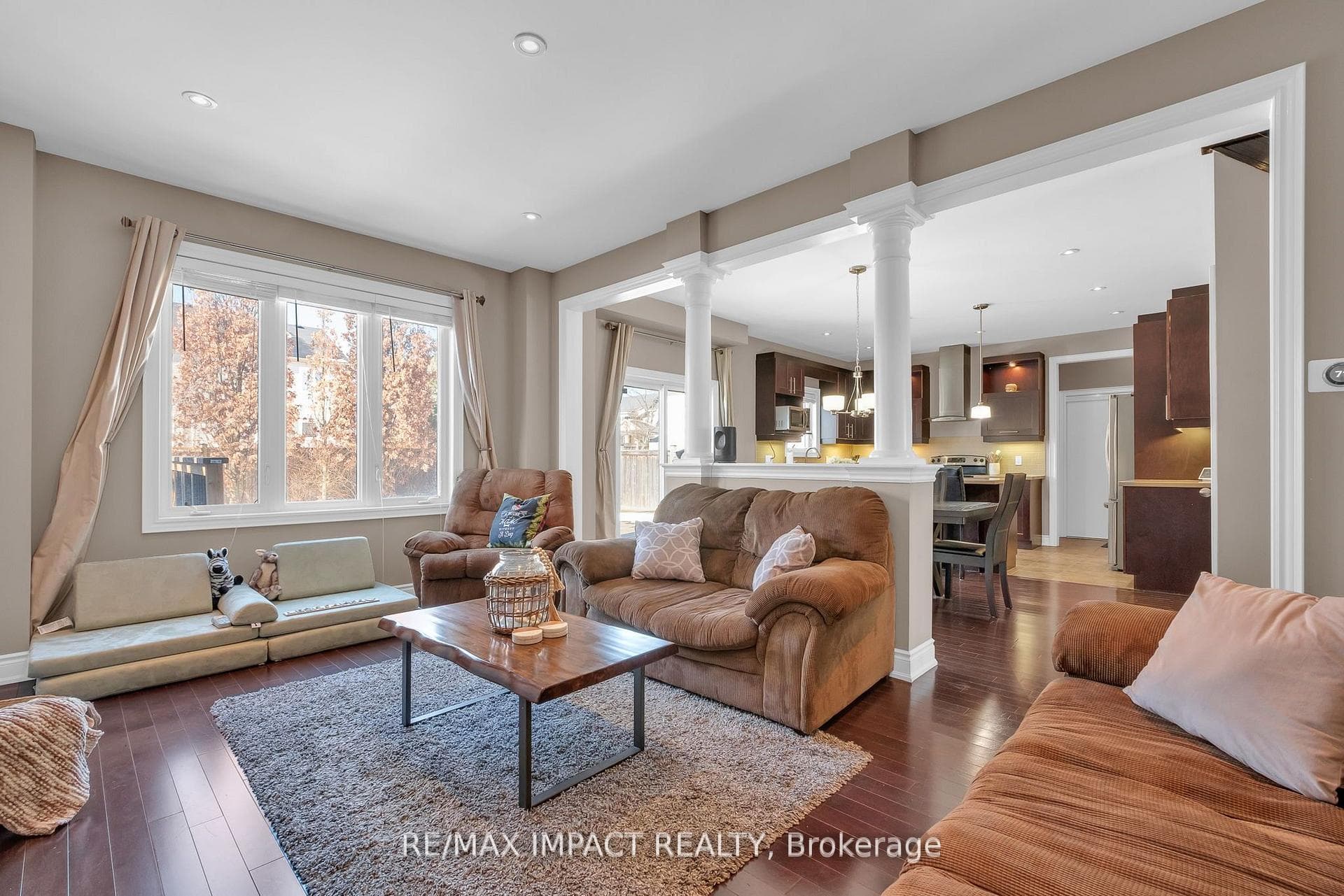 721 Prince of Wales Drive photo 17