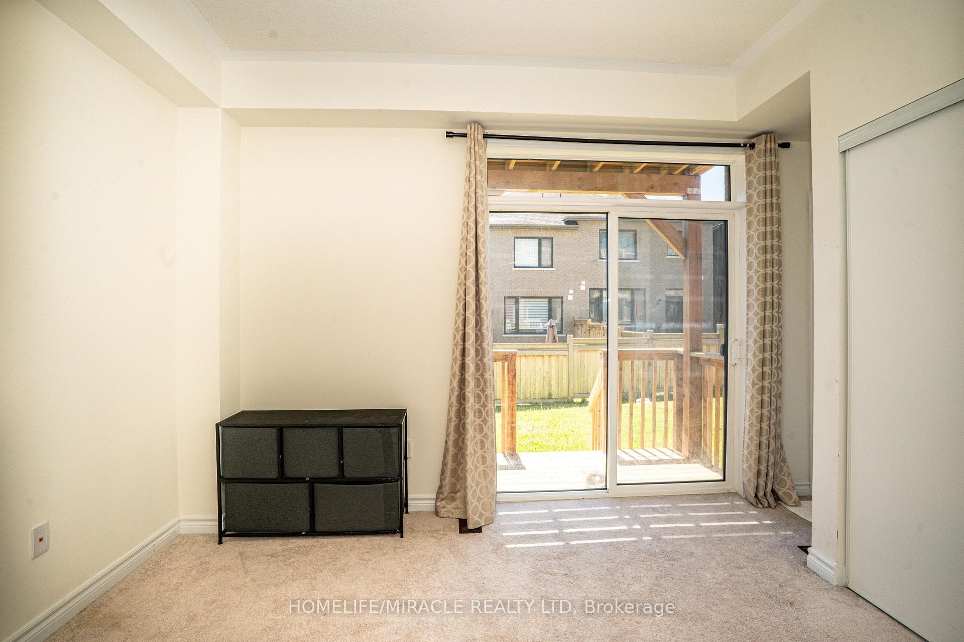 52 Douet Lane photo 27