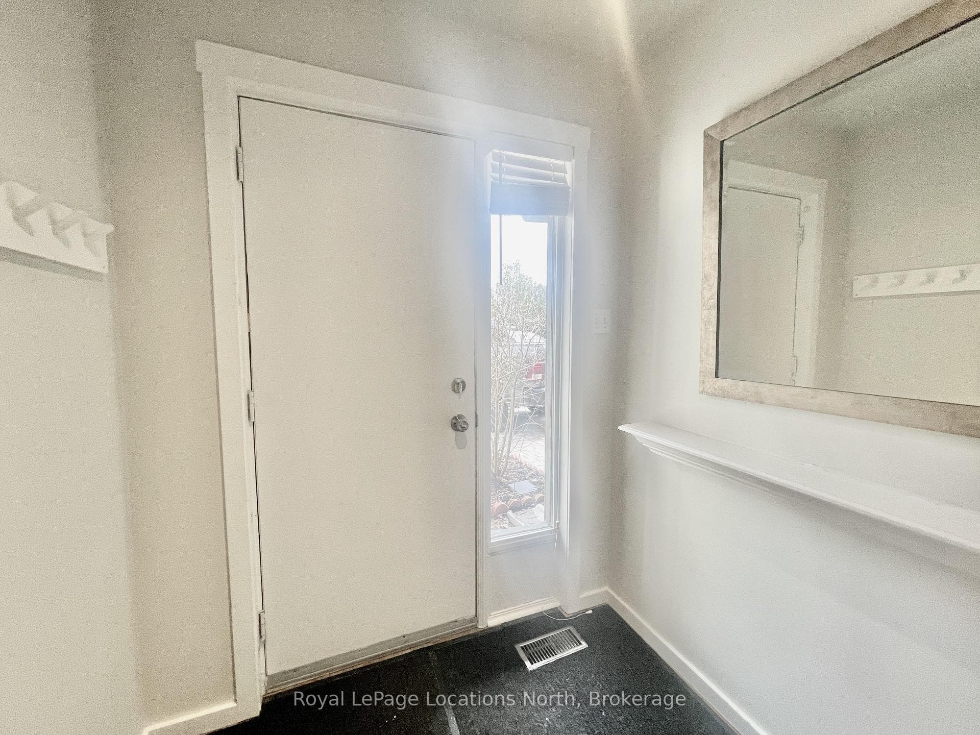 149 Fairway Crescent Unit 71 photo 2