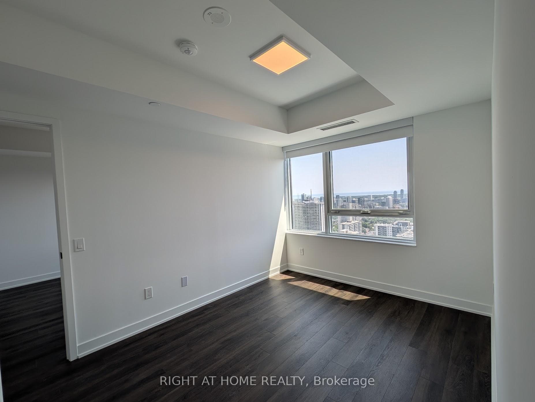 609 Sherbourne Street Unit 3610 photo 7