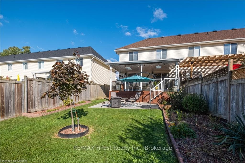 236 RIVER Street photo 32