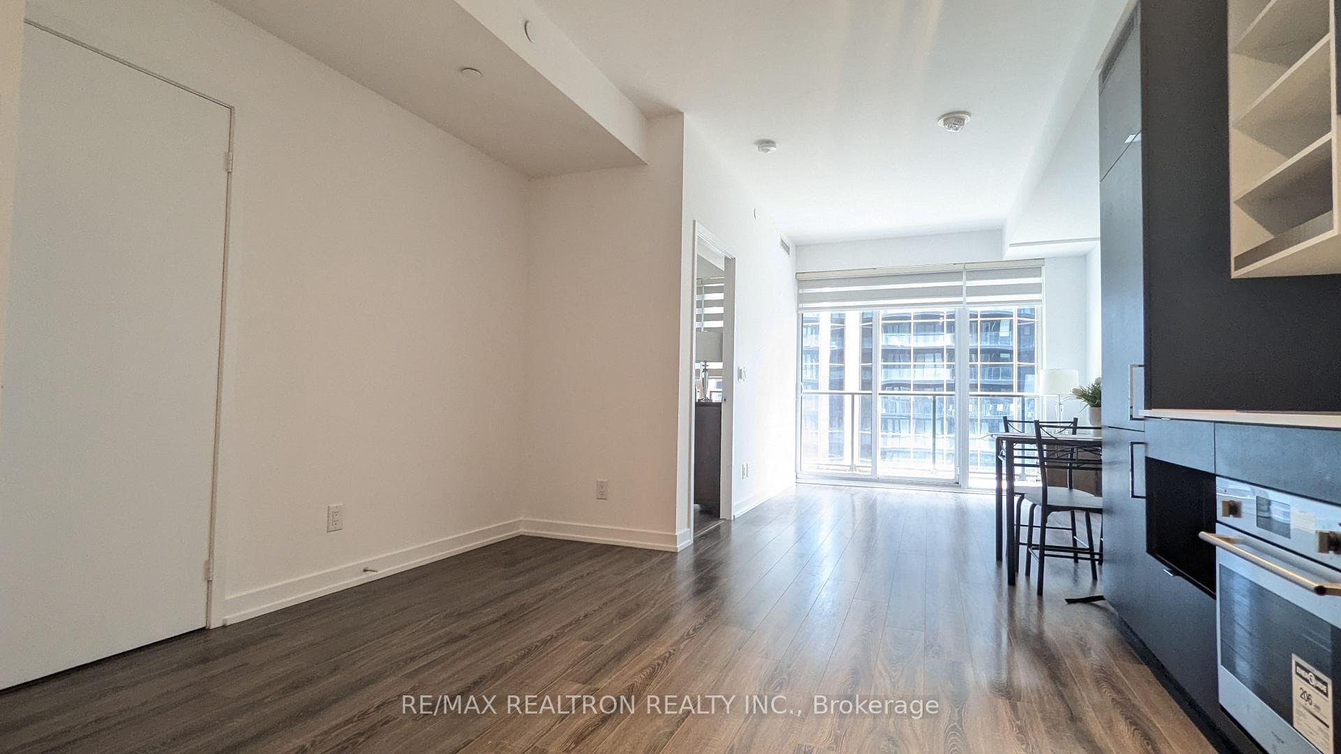 20 Edward Street Unit 806 photo 5