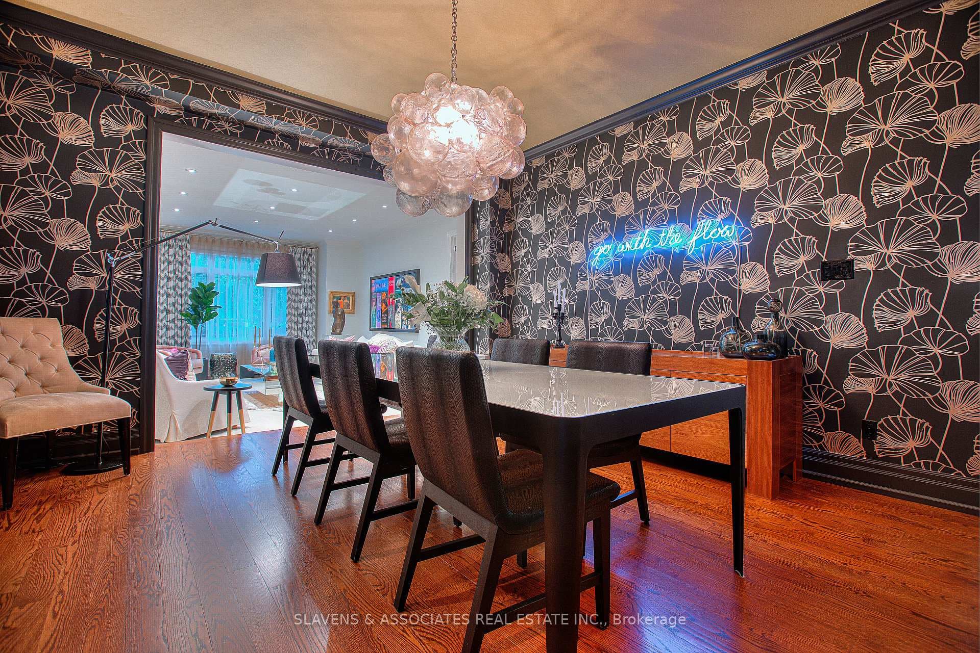 108 Yonge Boulevard photo 7