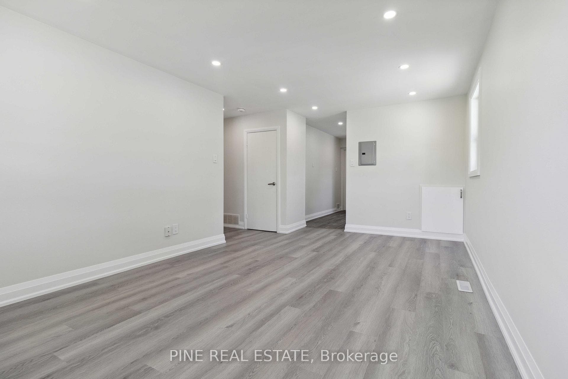 19 Queen Street Unit 3 photo 9