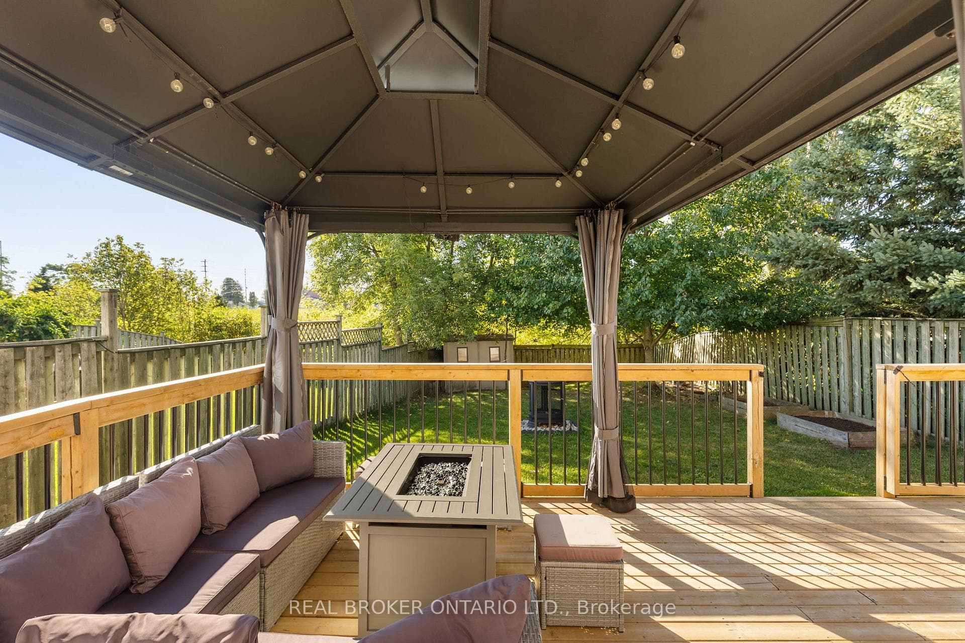 101 Wessenger Drive photo 2