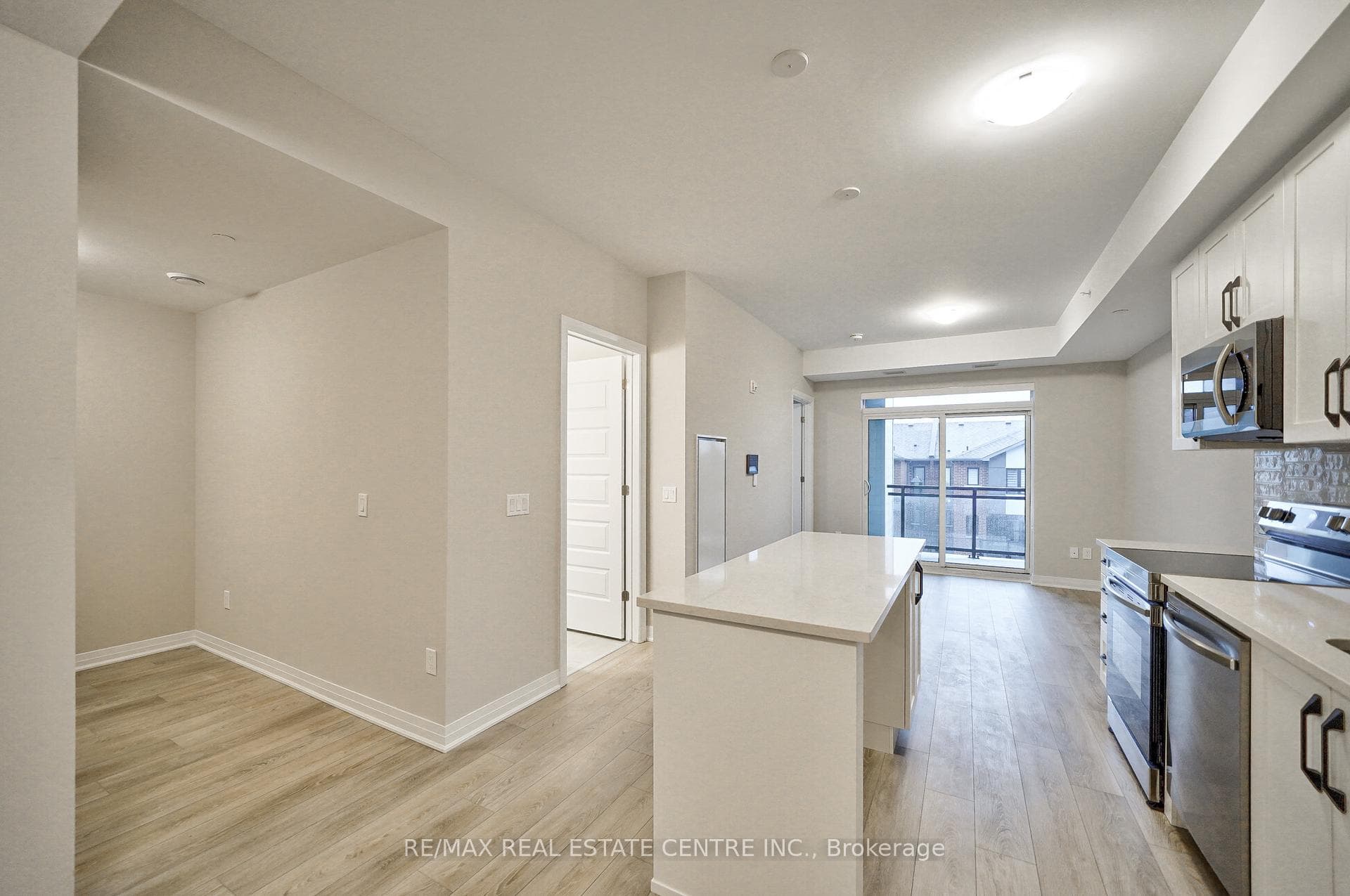 480 Gordon Krantz Avenue Unit 302 photo 10