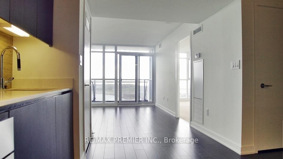 15 Iceboat Terrace Unit 2908 photo 16