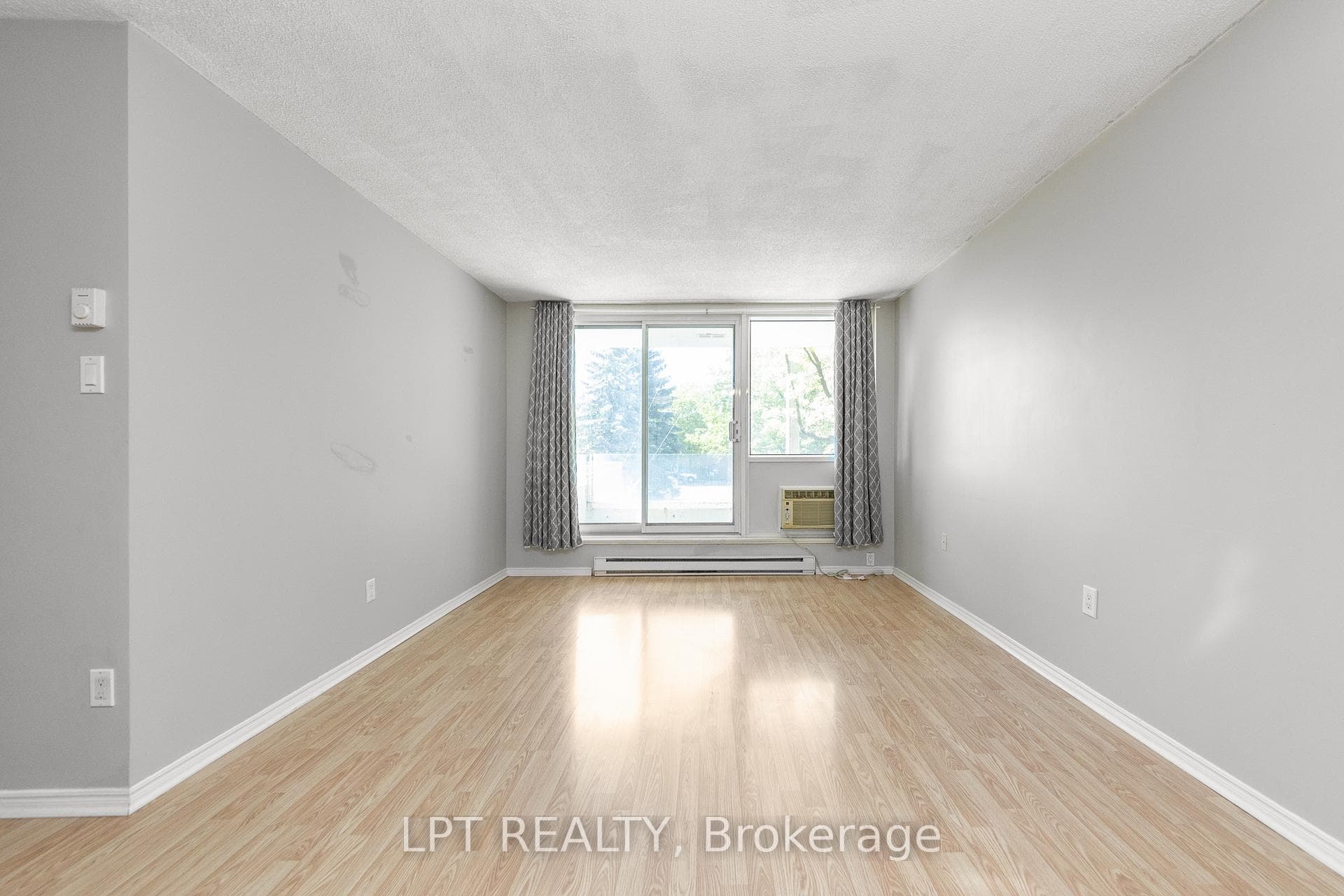1177 Belanger Avenue Unit 206 photo 12
