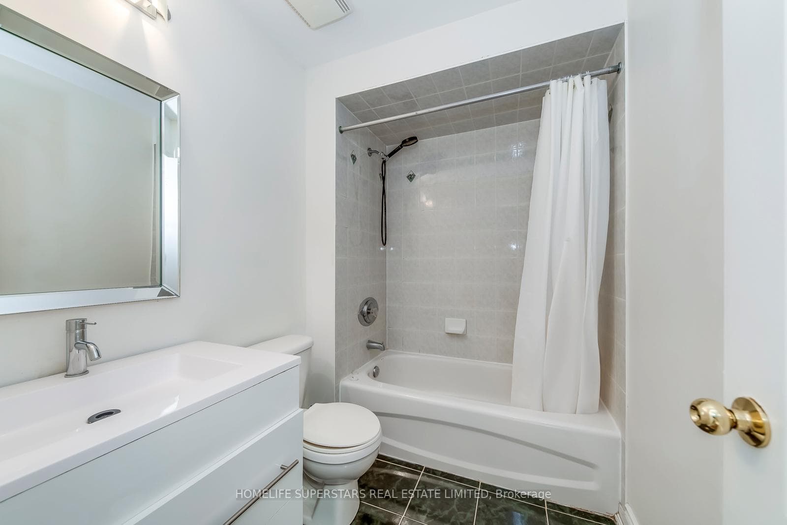 605 Shoreline Drive Unit Unit 11 photo 15