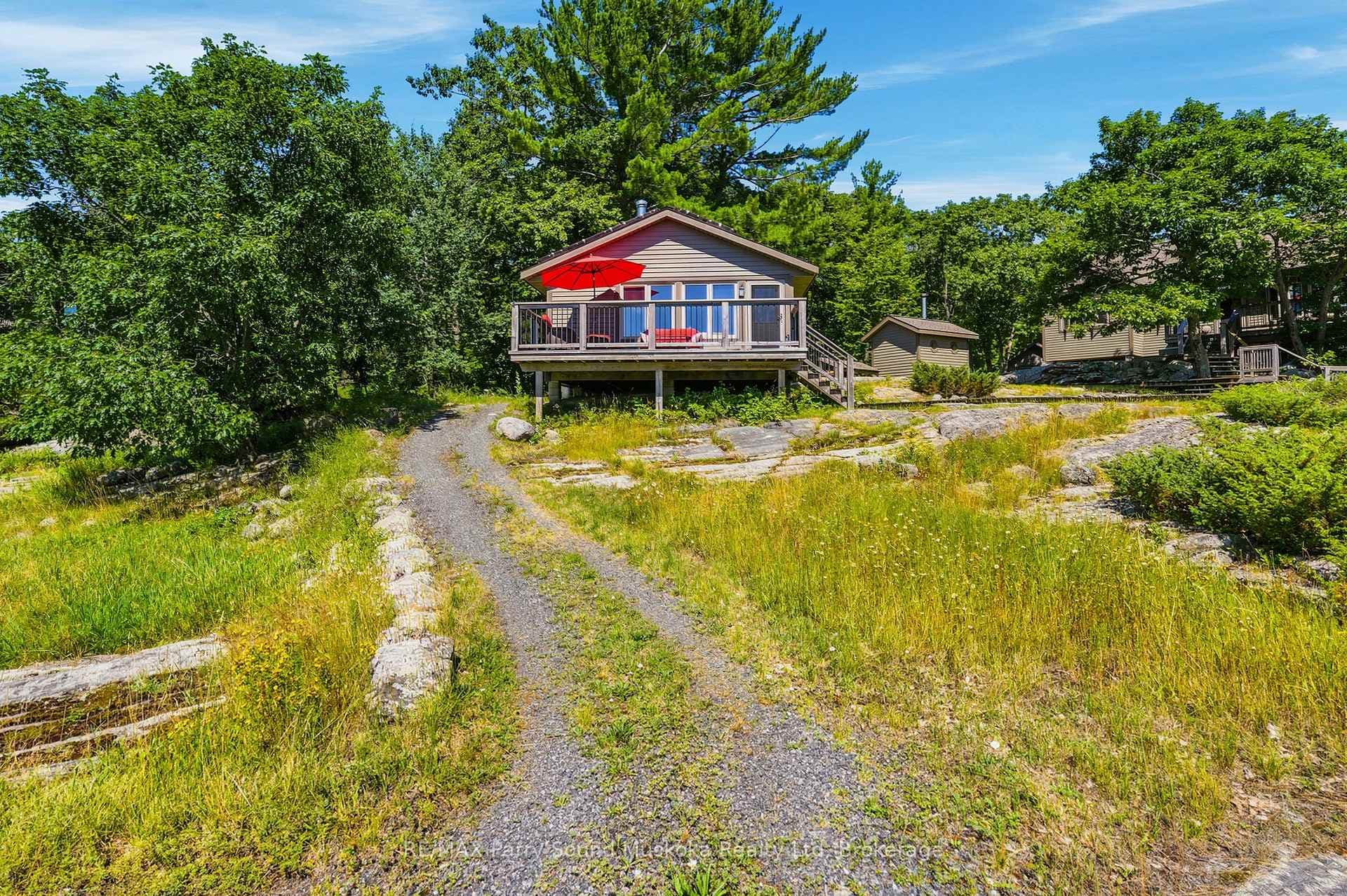 43 15C Island photo 14