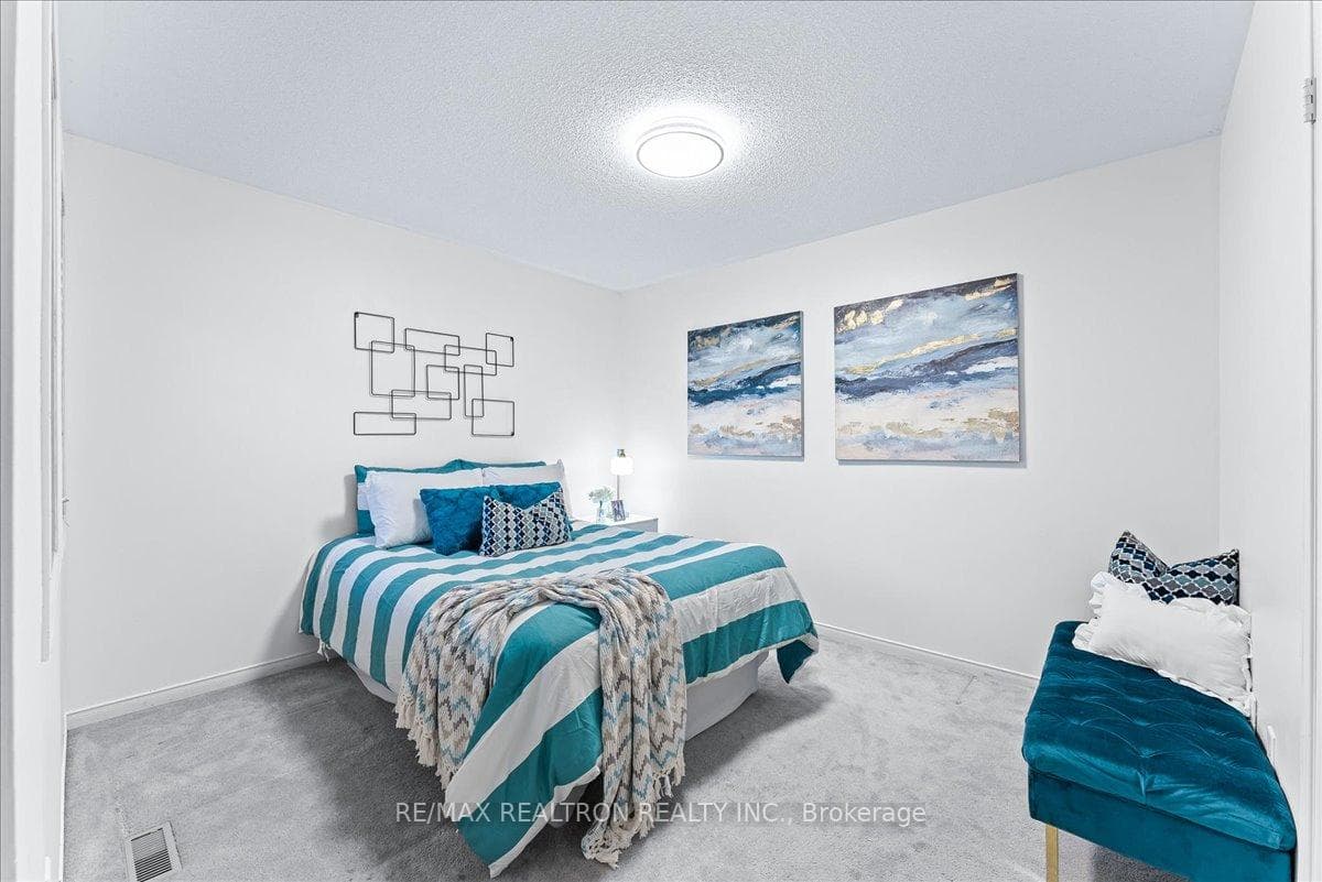 86 Worthington Avenue photo 29
