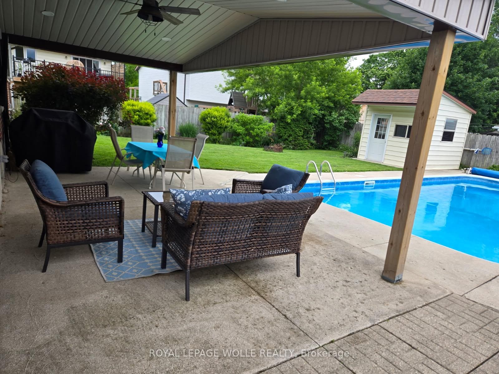 218 Arris Crescent photo 3