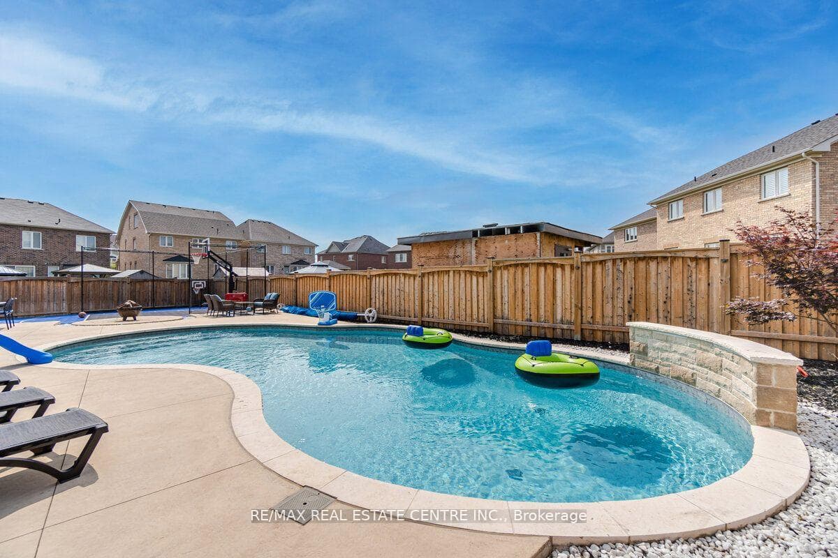 34 HAMILTON Court photo 32