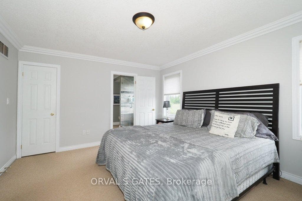 115 Tanners Drive photo 23
