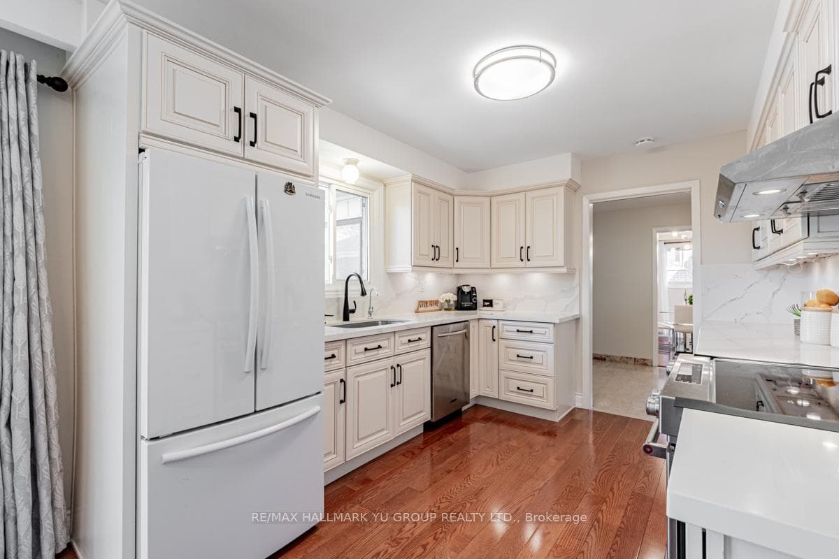 44 Edmonton Road photo 8