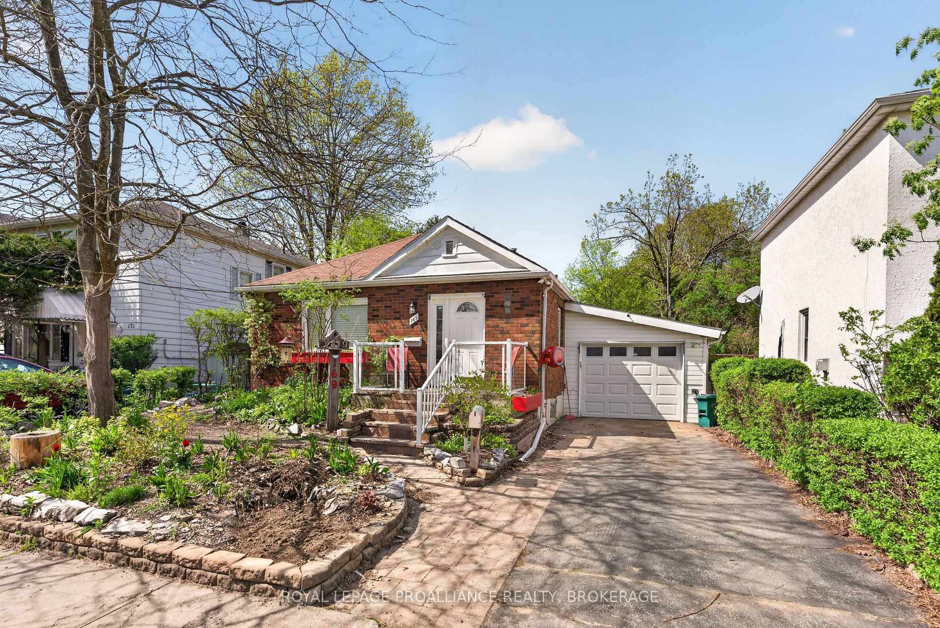 169 Carruthers Avenue photo 1
