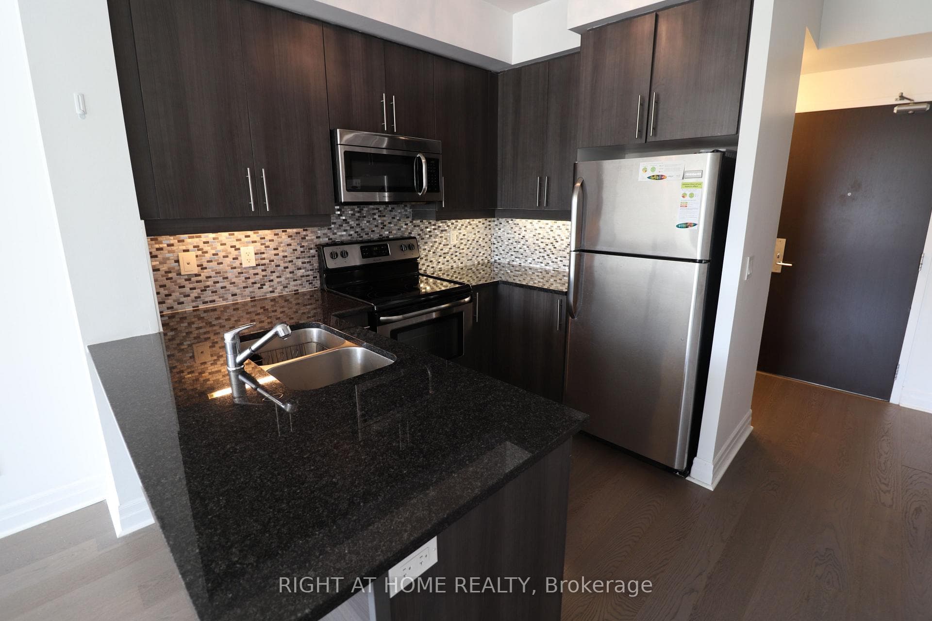 8130 Birchmount Road Unit 402 photo 2