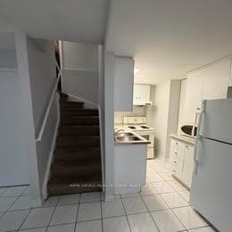 5243 Heatherleigh Avenue photo 4
