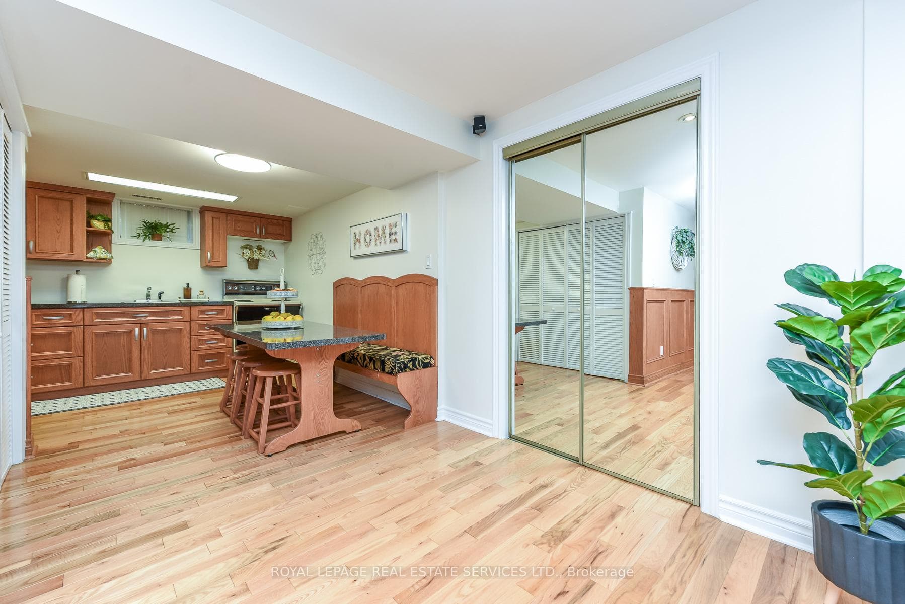 1338 Chalfield Drive photo 41