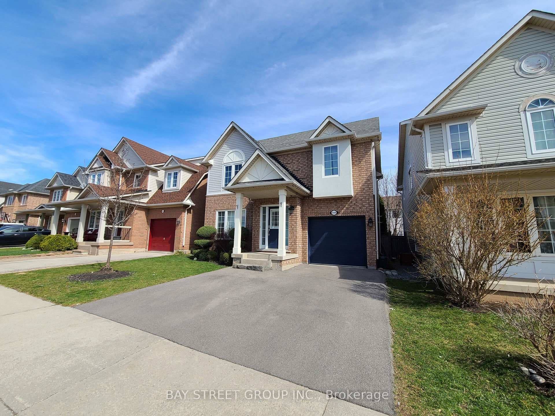 5556 Thorn Lane photo 1