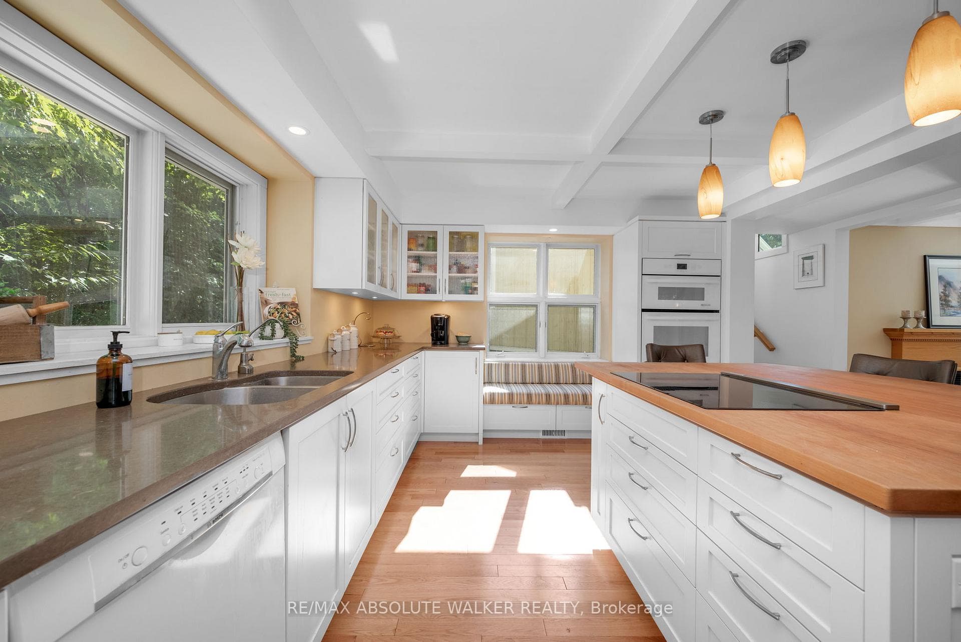 104 Margaret Anne Drive photo 14