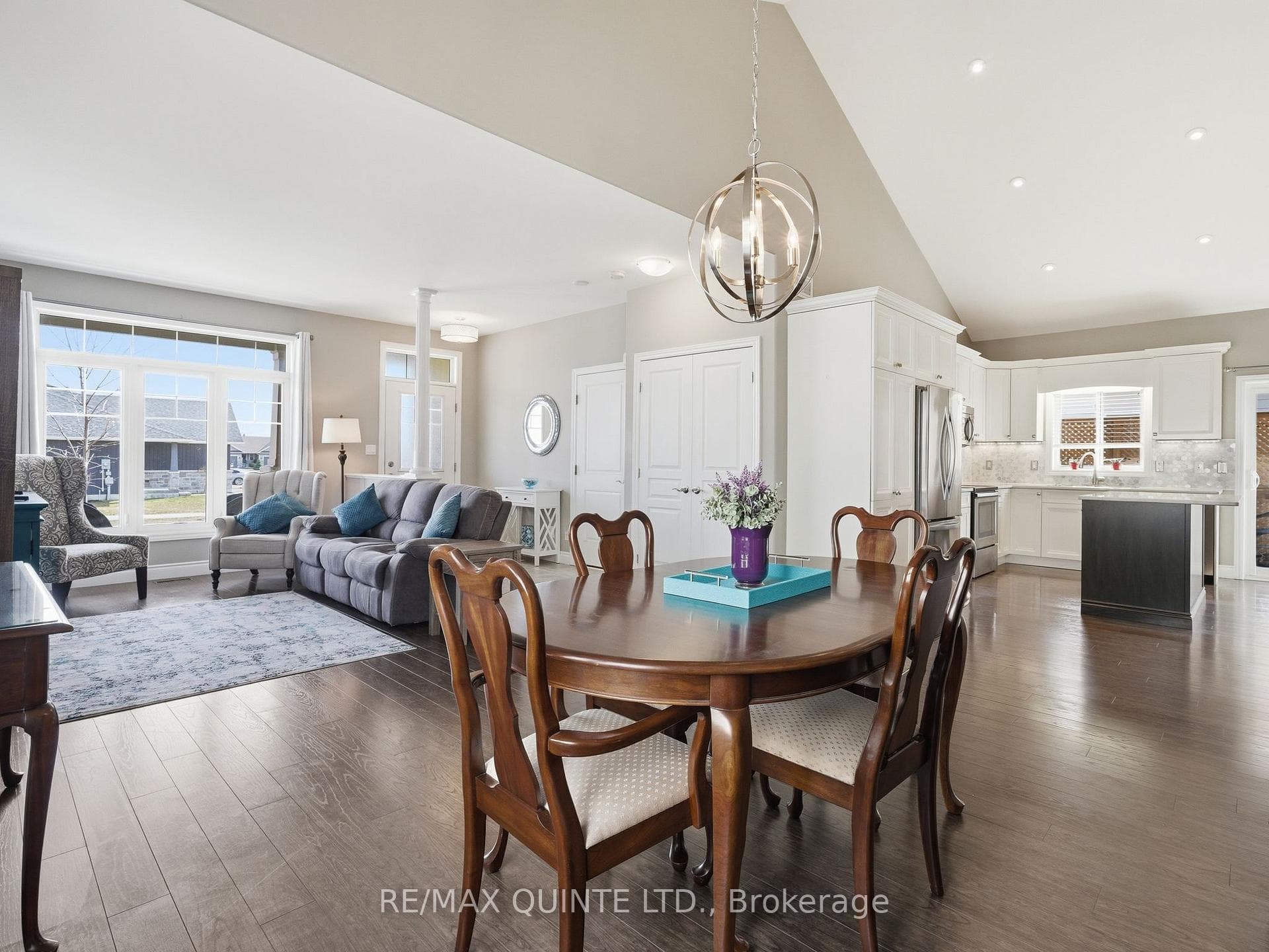 Open concept main level floor plan.