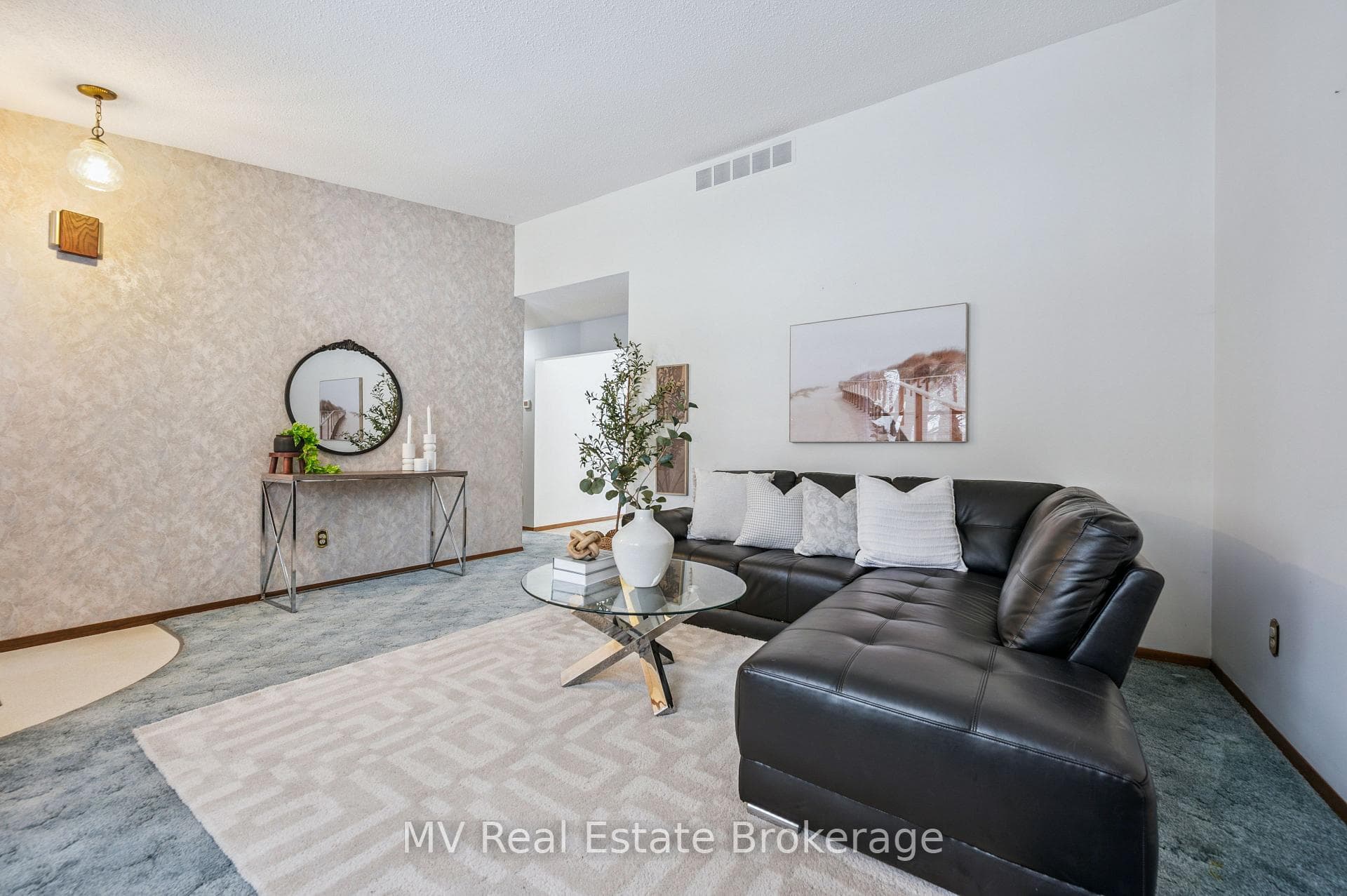 519 Shortreed Avenue photo 11