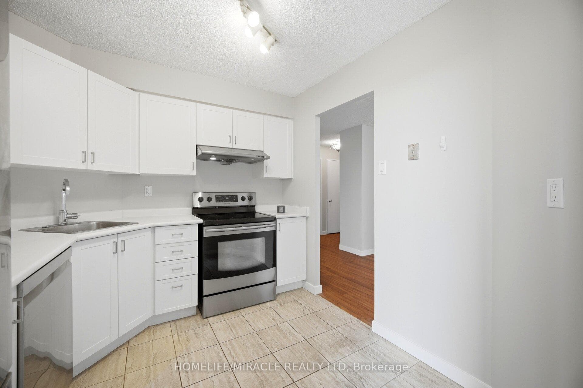 41 Markbrook Lane Unit 707 photo 5