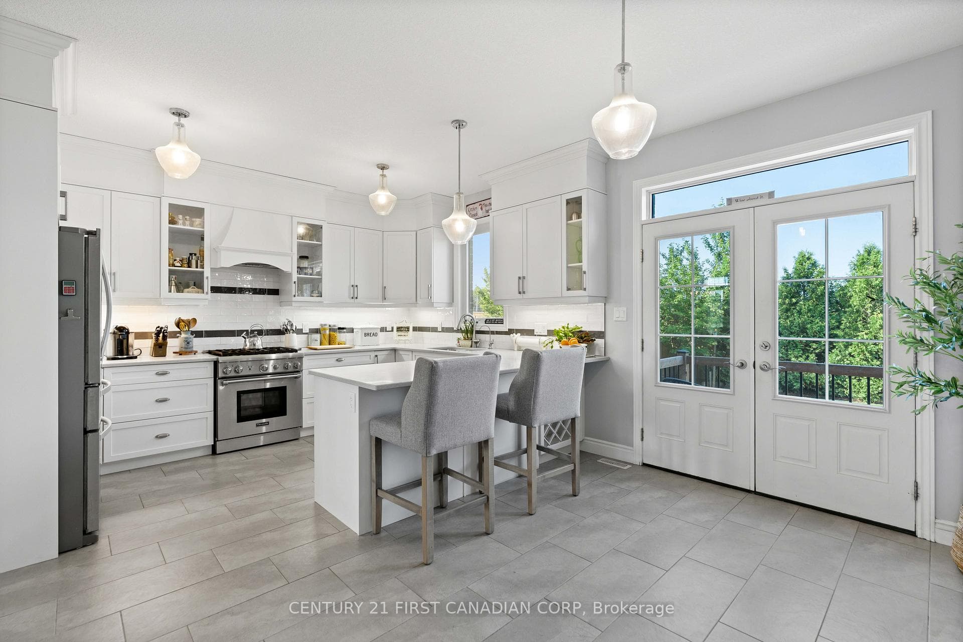 155 Spencer Avenue photo 15