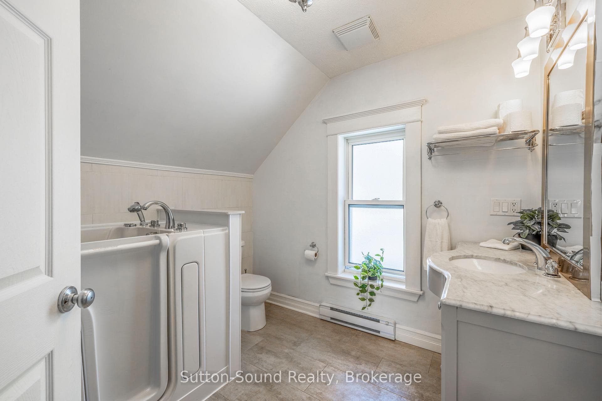 601 Dawson Street photo 15