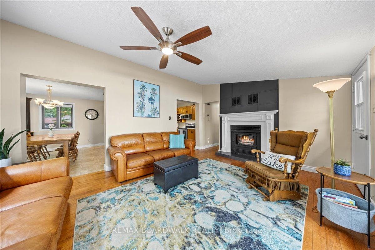 178 Baillie Avenue photo 17