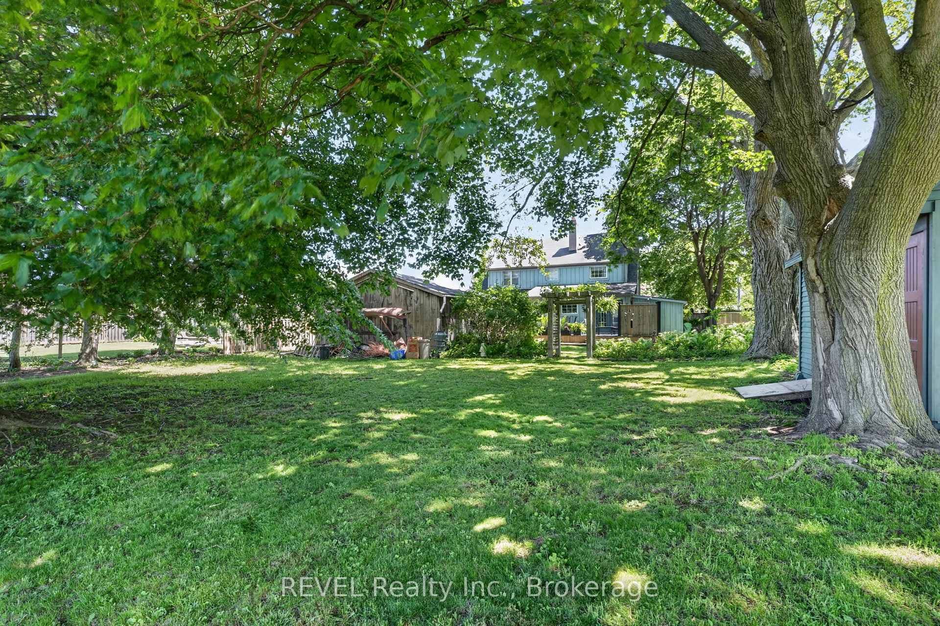 14382 Niagara River Parkway photo 45