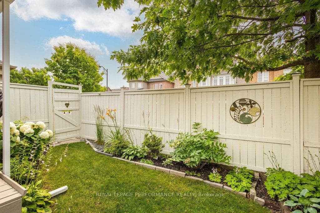 2423 Regatta Avenue photo 36