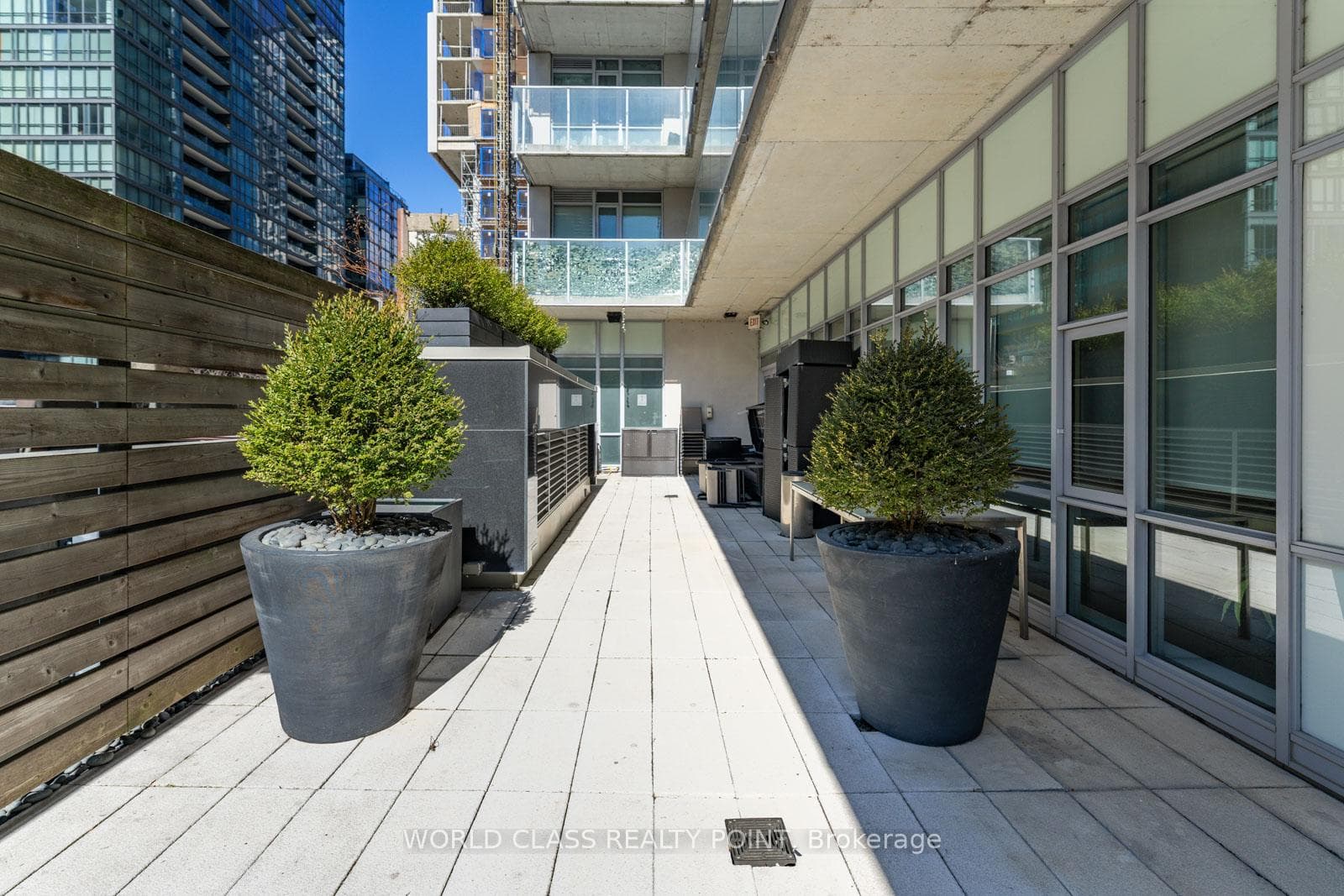 375 King Street Unit 1501 photo 31