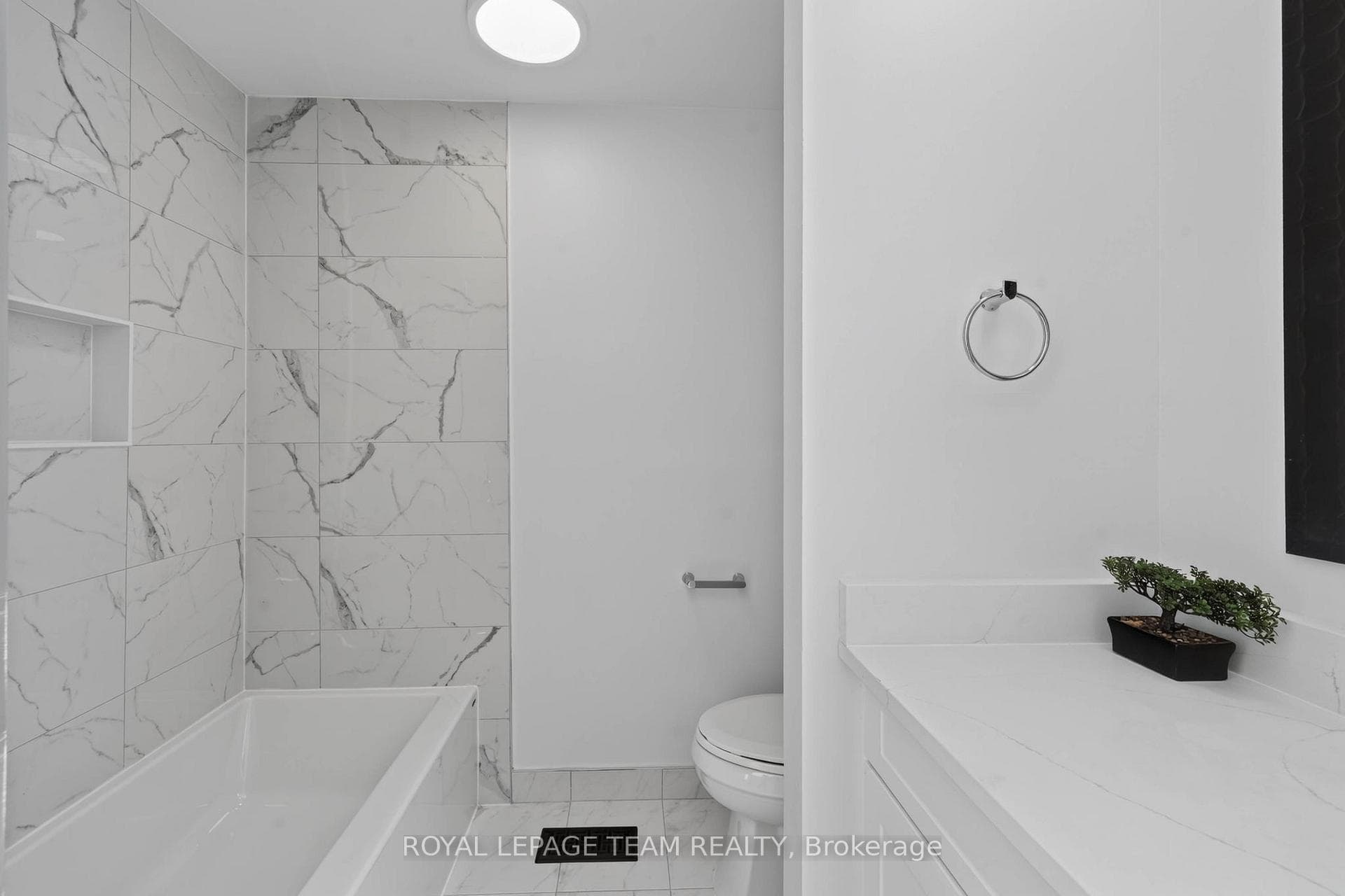 64 Mulvagh Avenue photo 34