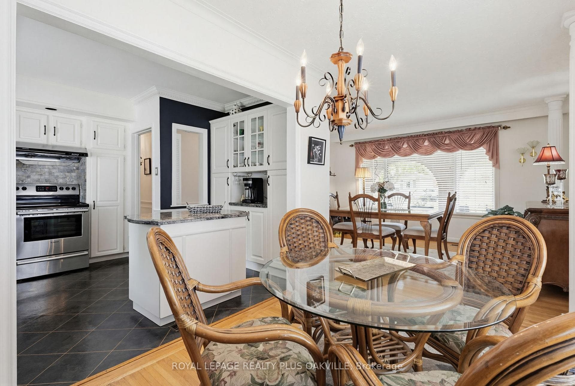 1310 Tansley Drive photo 14