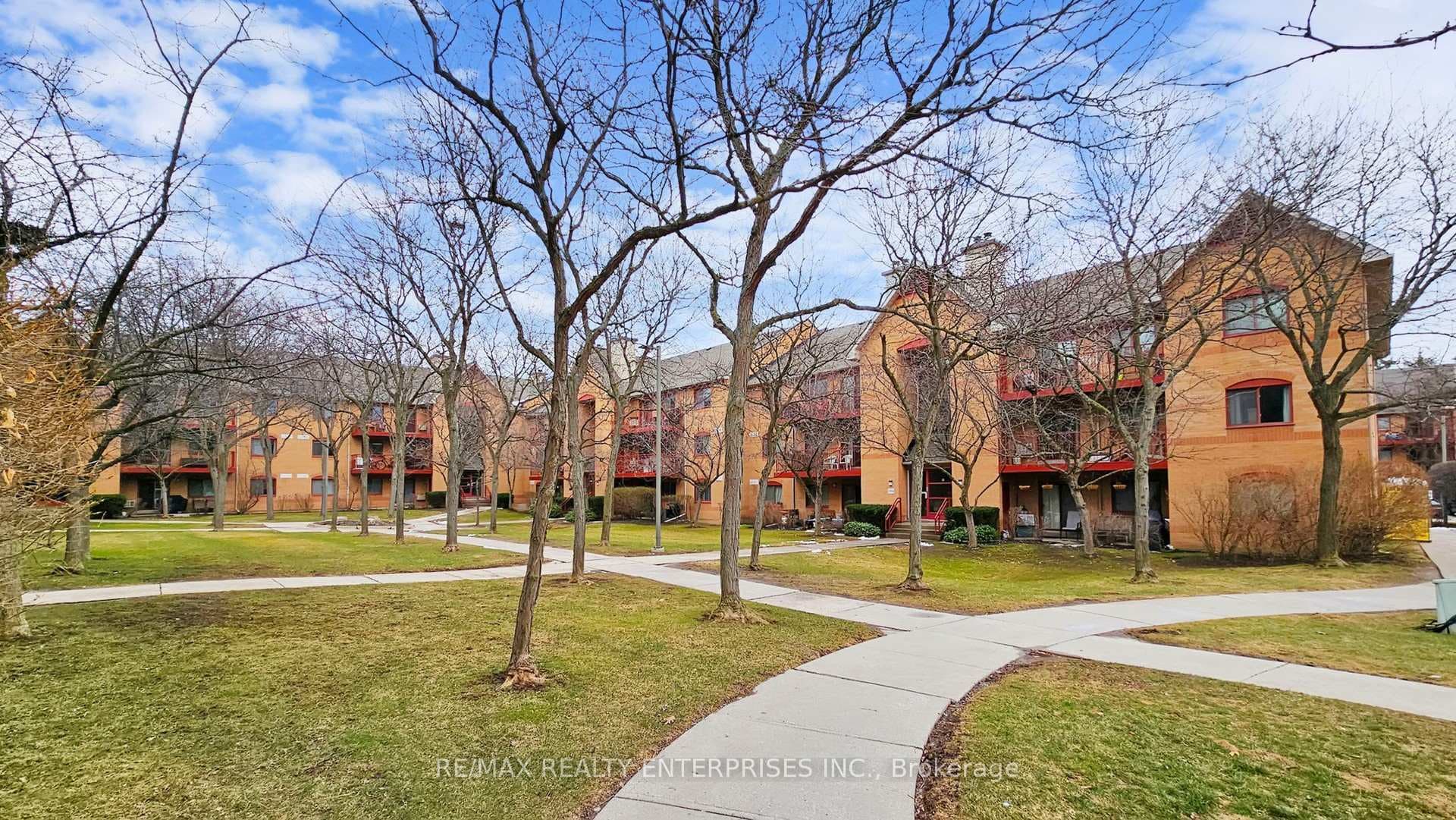 1508 Pilgrims Way Unit 814 photo 1