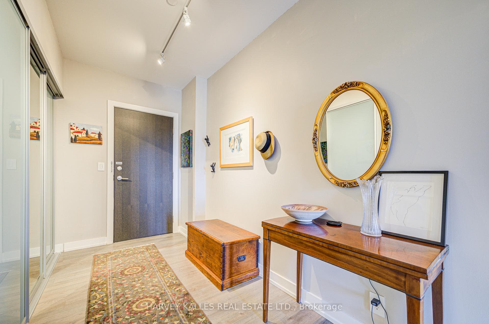 6 Parkwood Avenue Unit 603 photo 8
