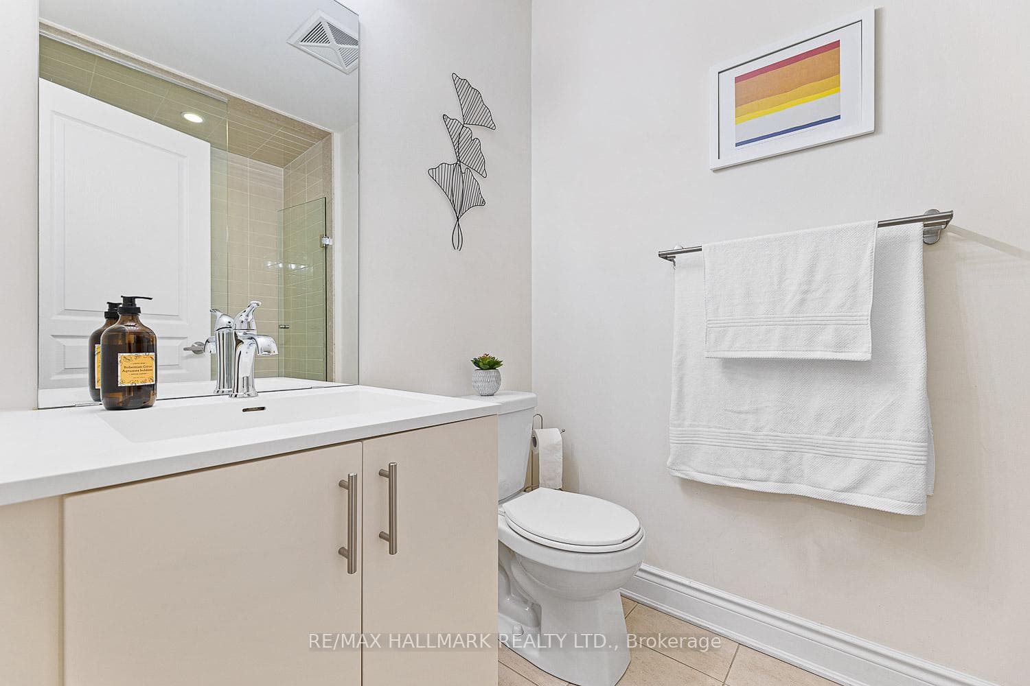 1120 Briar Hill Avenue Unit 306 photo 10