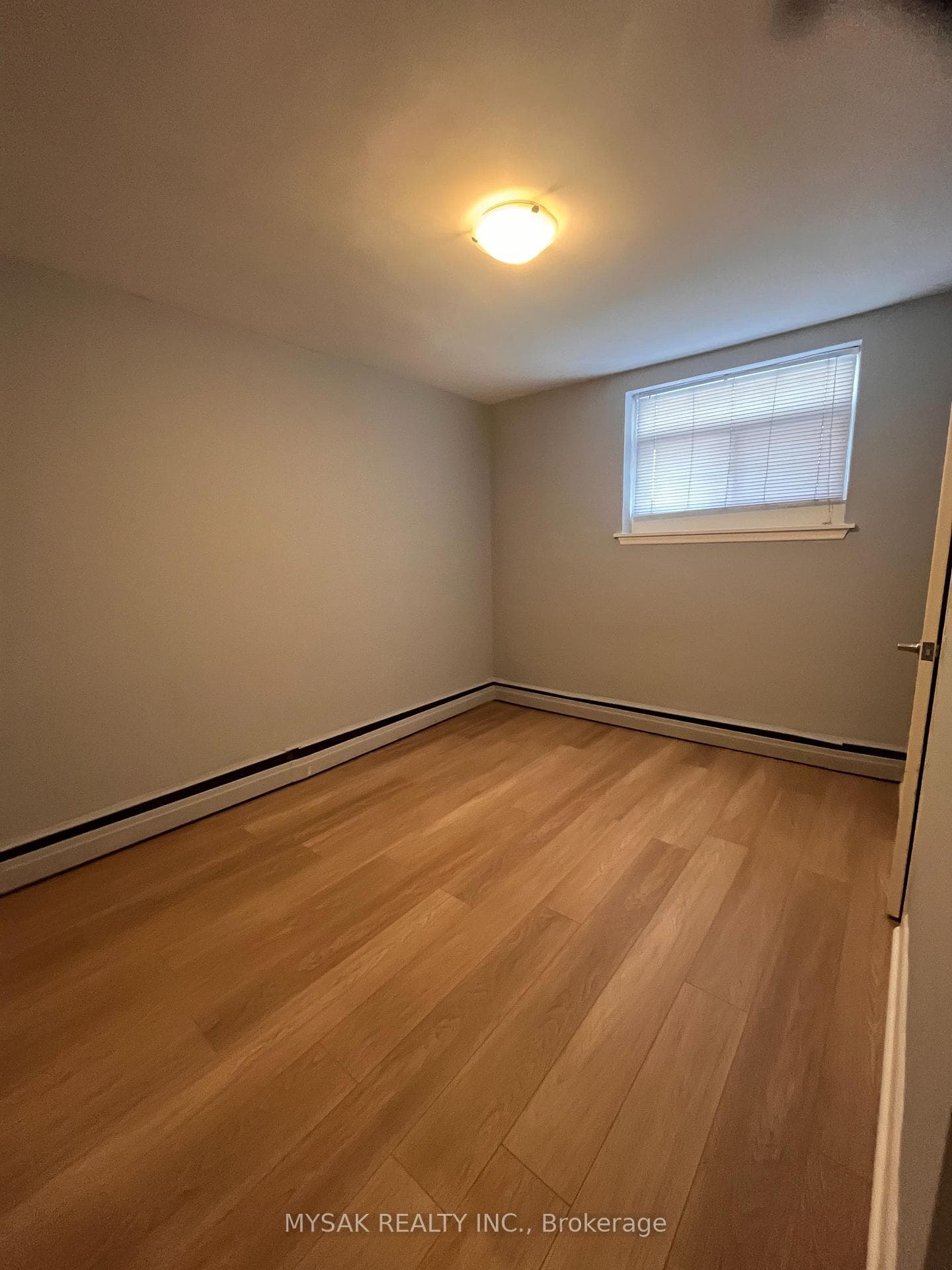 1033 Ravine Road photo 25