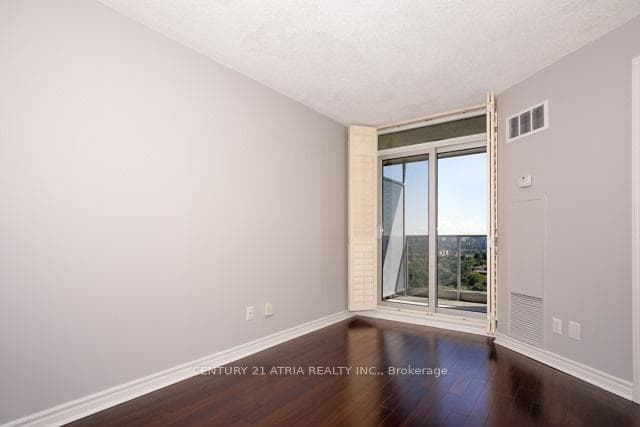 3 Rean Drive Unit 1107 photo 6