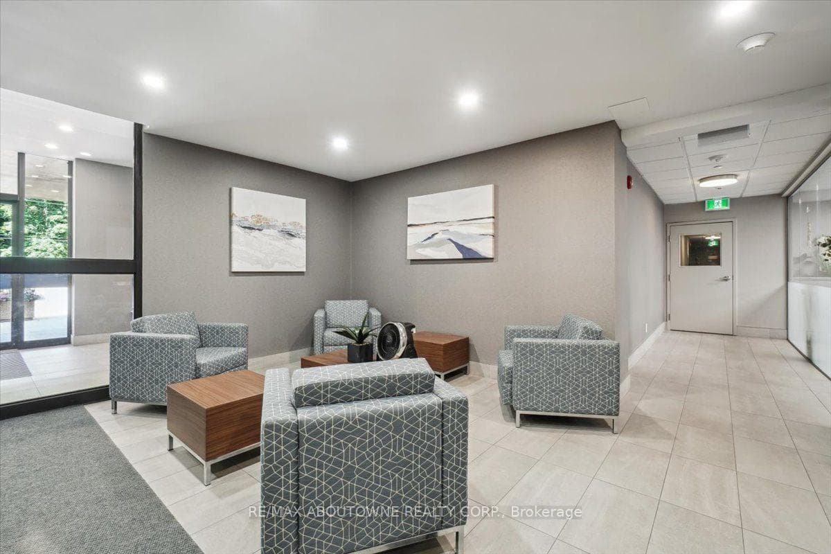 60 Park Avenue Unit 705 photo 2